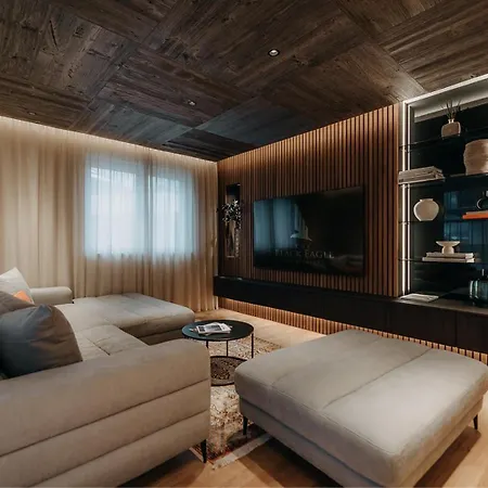 The Black Eagle Luxury 4* 迈尔霍芬