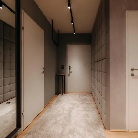 Black Eagle Luxury アパートホテル マイヤーホーフェン