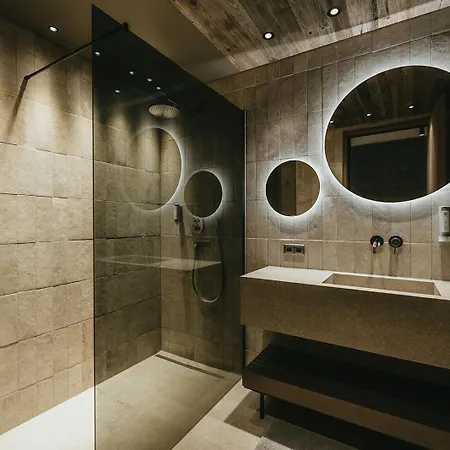 Black Eagle Luxury Aparthotel Mayrhofen