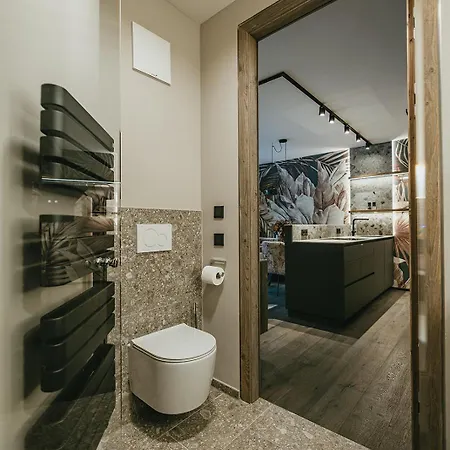 Aparthotel Black Eagle Luxury *