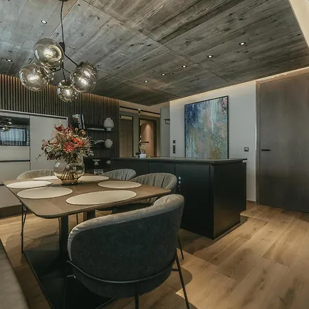 Aparthotel Black Eagle Luxury