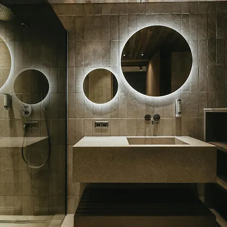 Апарт-отель The Black Eagle Luxury Майрхофен