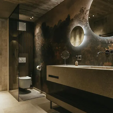 Black Eagle Luxury *