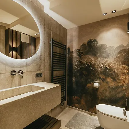 The Black Eagle Luxury Майрхофен