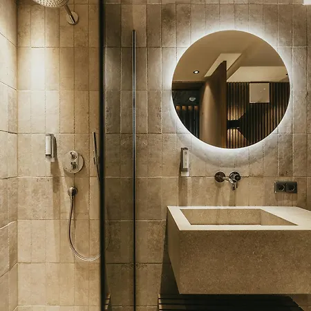 Lejlighedshotel The Black Eagle Luxury