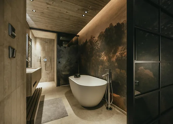 The Black Eagle Luxury アパートホテル