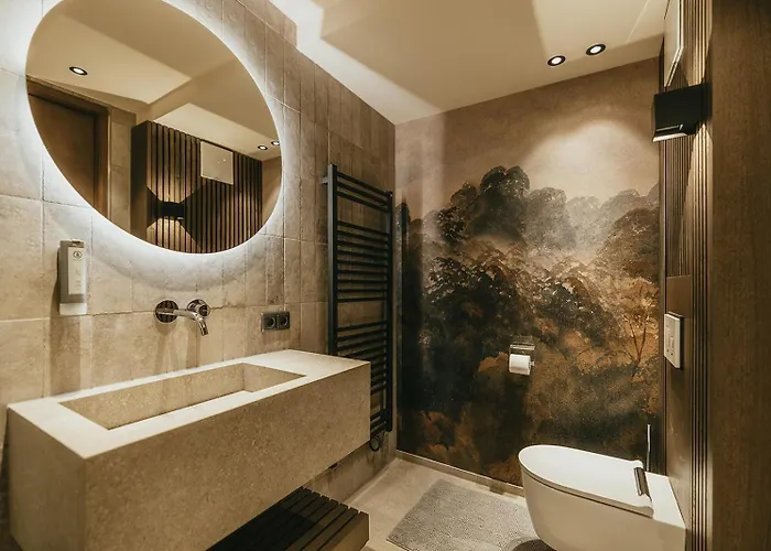 The Black Eagle Luxury マイヤーホーフェン