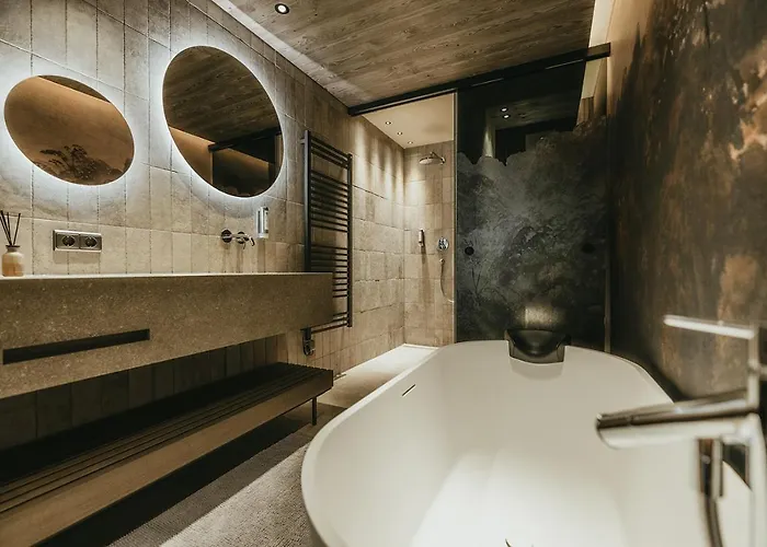 Aparthotel The Black Eagle Luxury 4*