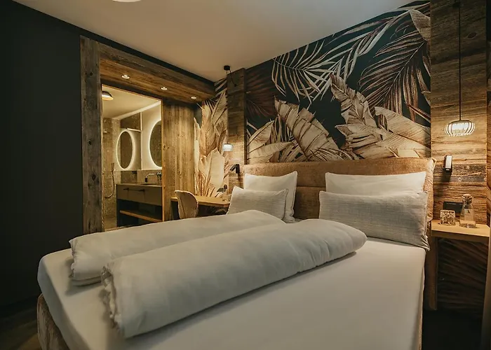 The Black Eagle Luxury Aparthotel 4*