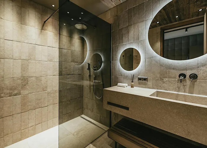 The Black Eagle Luxury Aparthotel 4*