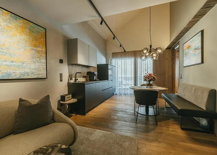 The Black Eagle Luxury Apartahotel Mayrhofen