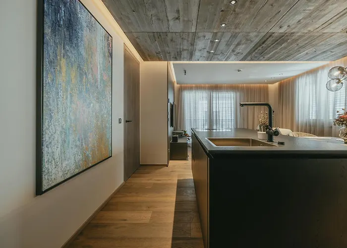 Apartahotel The Black Eagle Luxury 4*