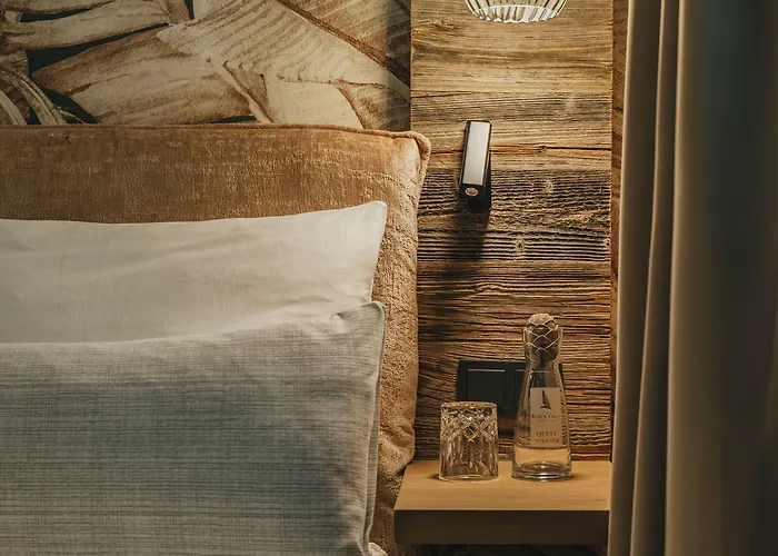 The Black Eagle Luxury Apartahotel